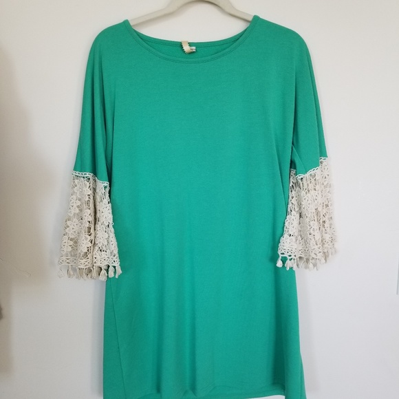 Uncle Frank Dresses & Skirts - PRICE ⬇️🔥SALE🔥Jade Shift Dress with Lace Detail